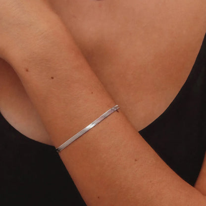 EManco Simple  Bracelet
