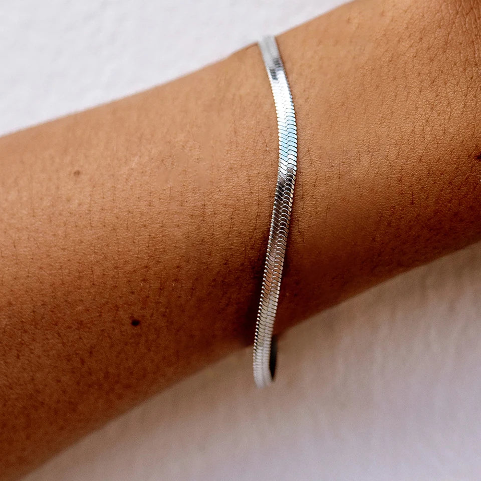 EManco Simple  Bracelet