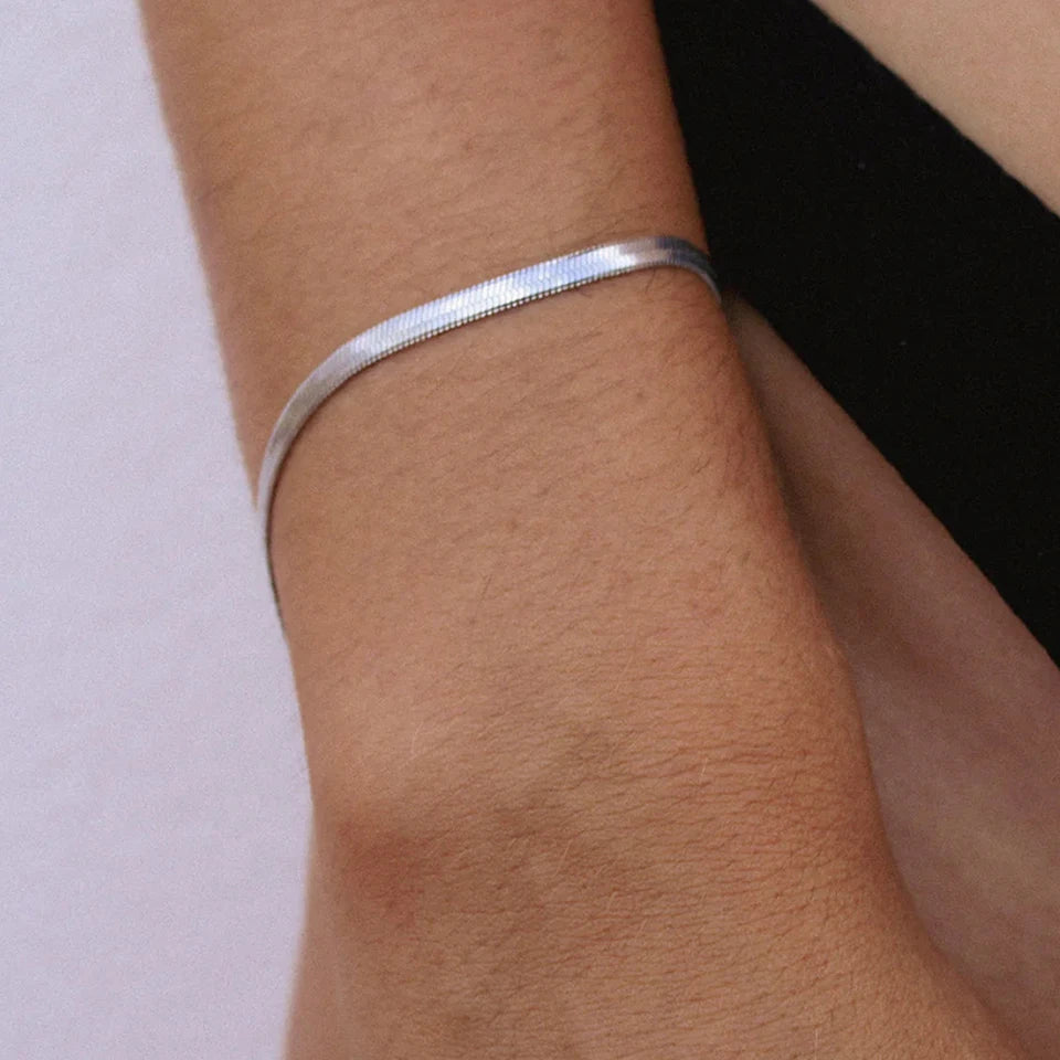 EManco Simple  Bracelet